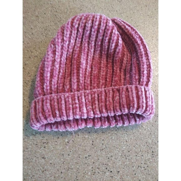 Accessories - Women's Solid Pink Beanie OS